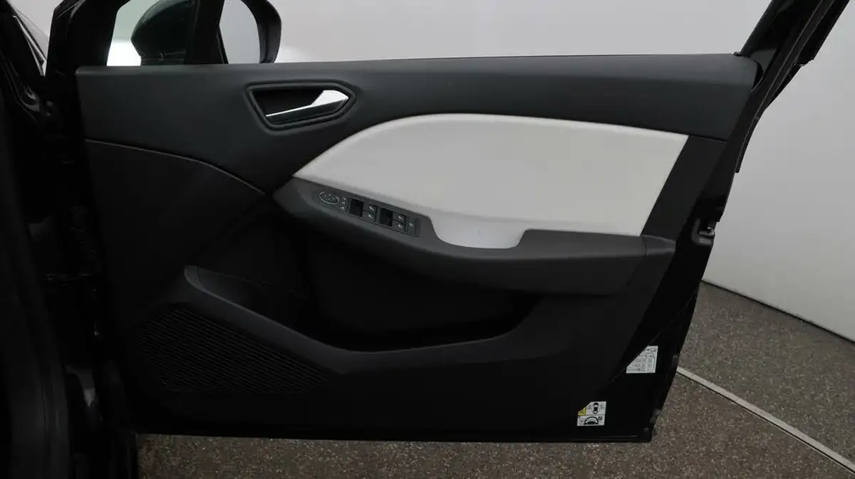 2022-renault-clio-16-s-edition-big-15