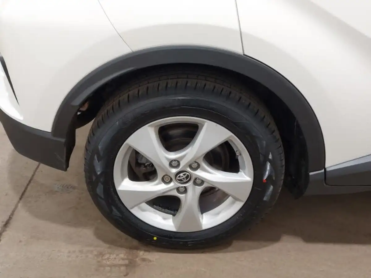 2019-toyota-c-hr-18-vvt-i-icon-big-15