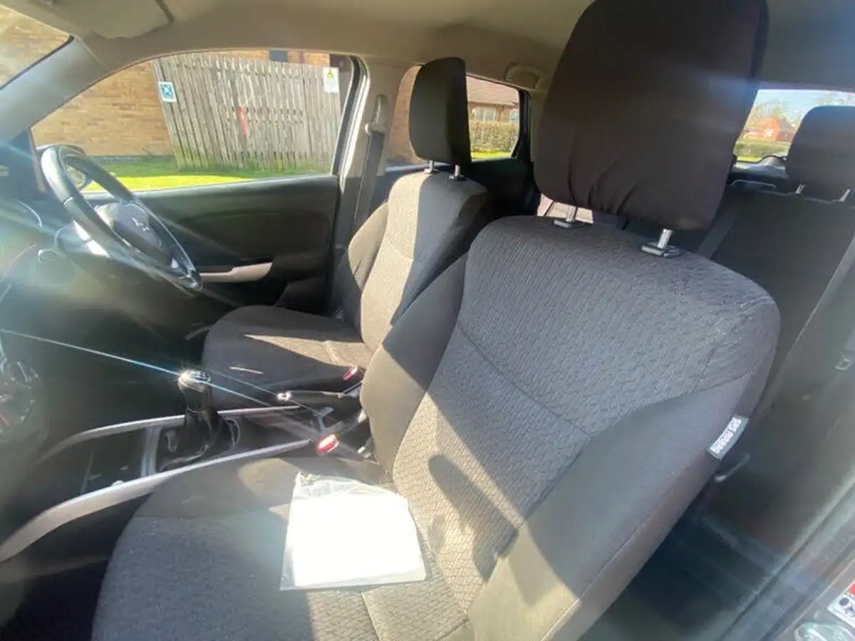 2016-suzuki-baleno-10-boosterjet-sz-t-big-28