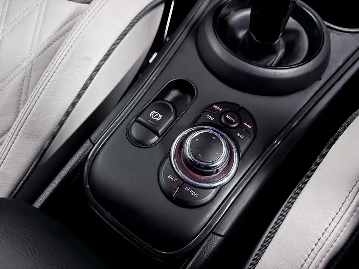 2022-mini-countryman-15-cooper-exclusive-premium-auto-big-27