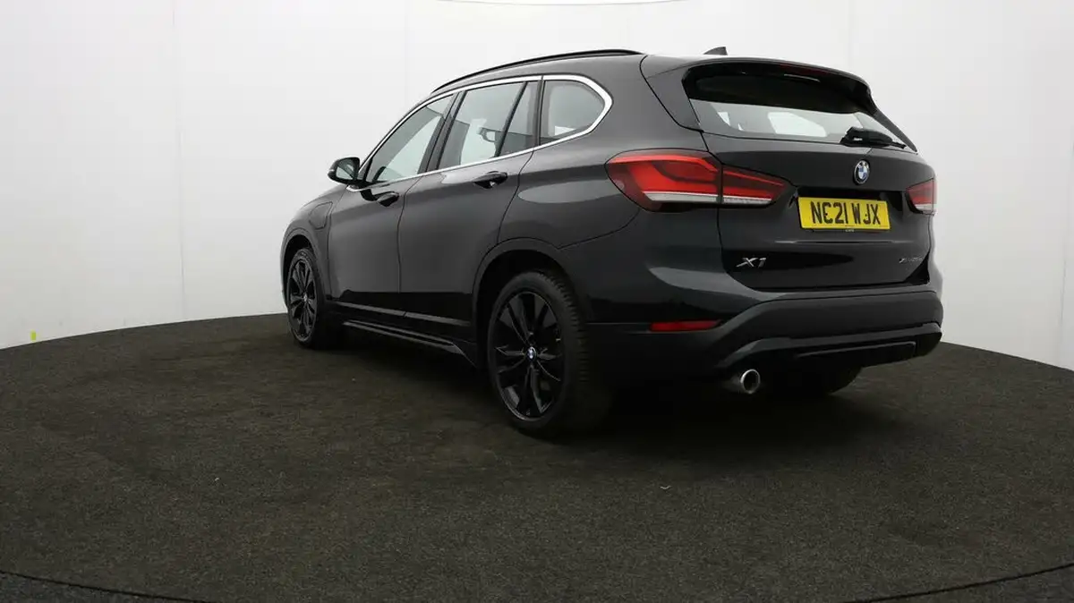 2021-bmw-x1-15-xdrive-25e-phev-sport-big-69