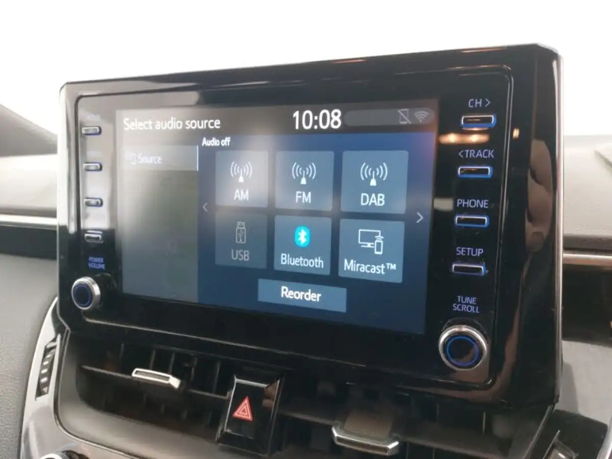 2021-toyota-corolla-20-vvt-i-icon-tech-touring-sports-big-9