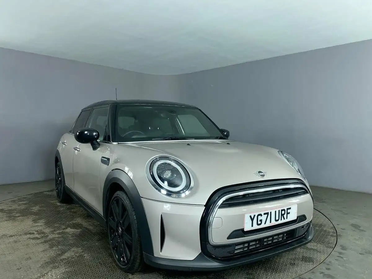 2021-mini-cooper-15-cooper-exclusive-hatchback-5d-auto-big-1
