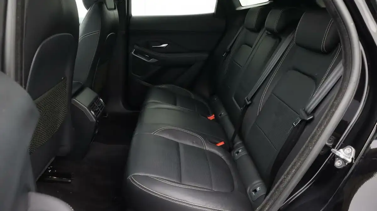 2019-jaguar-e-pace-20-i4d-r-dynamic-s-150ps-awd-auto-big-16