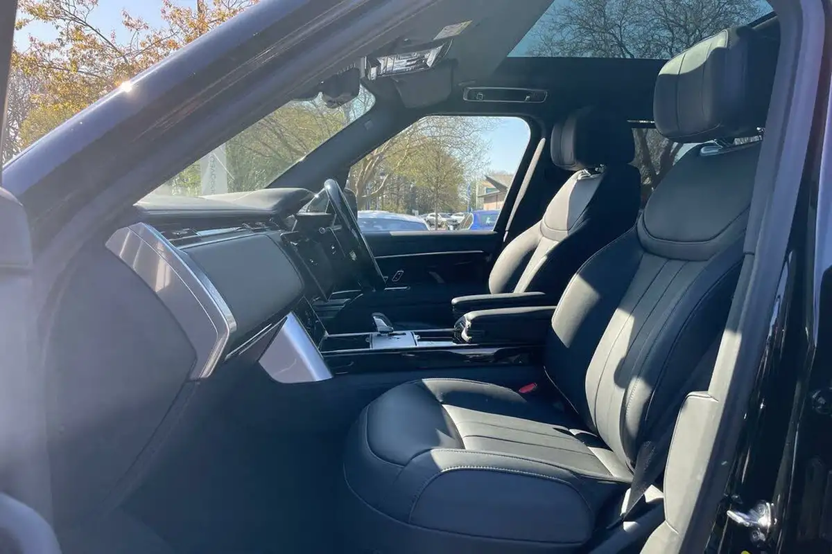 2024-land-rover-range-rover-30-d350-autobiography-big-39