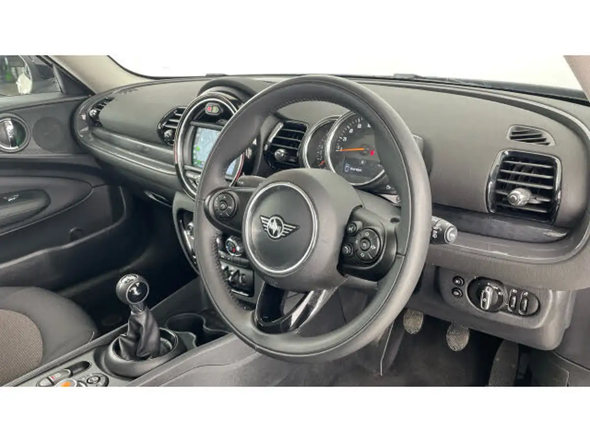 2020-mini-clubman-15-cooper-classic-big-5