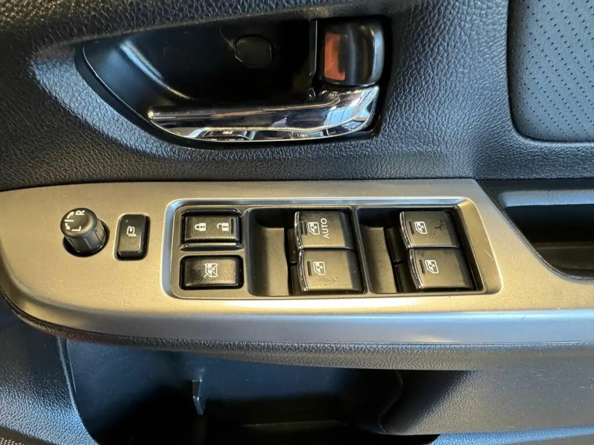 2017-subaru-xv-20i-se-premium-lineartronic-big-23