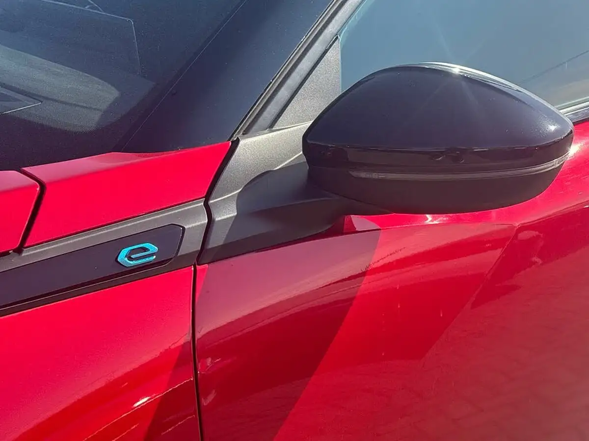 2023-peugeot-2008-suv-big-20