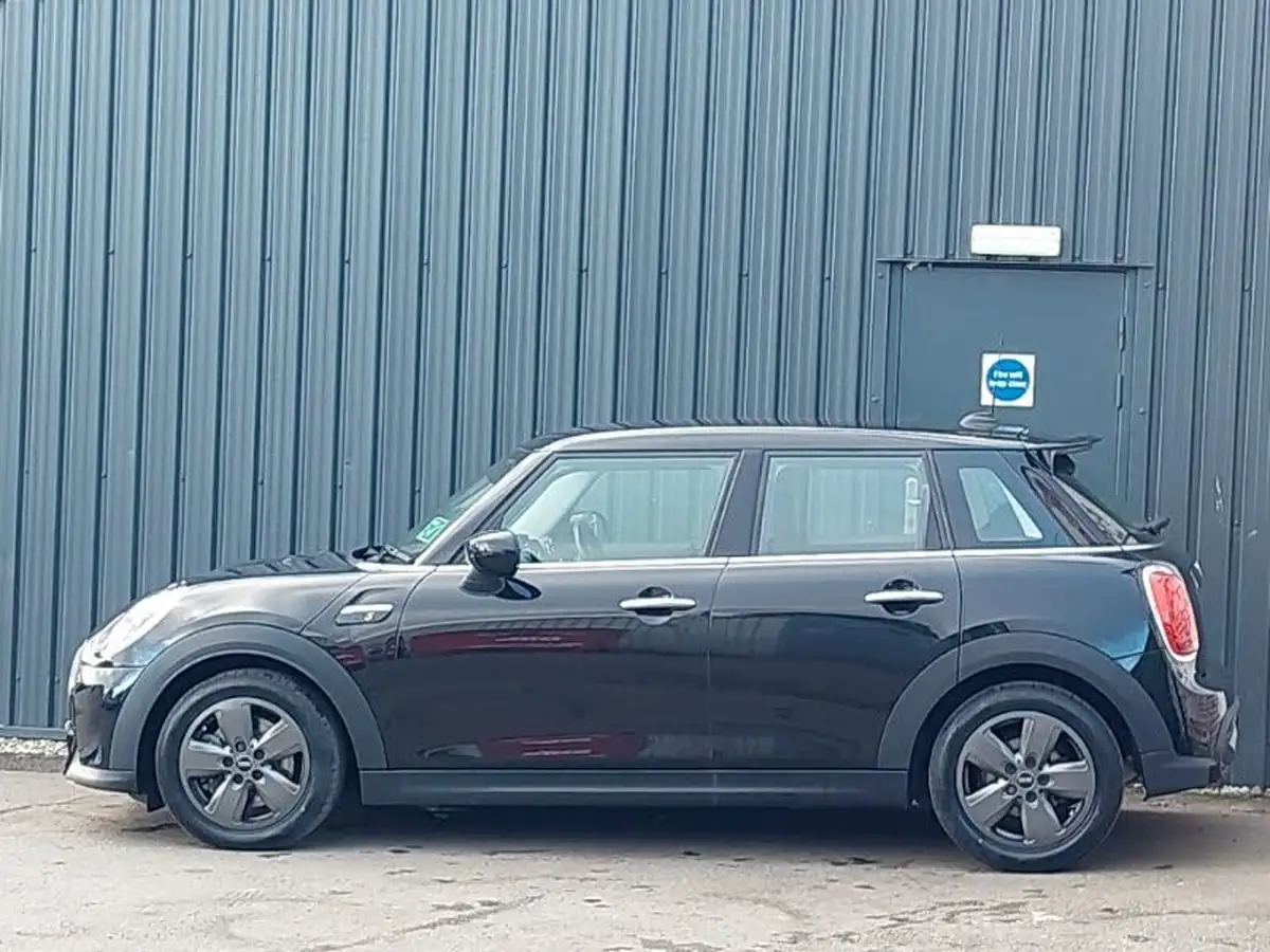 2021-mini-cooper-20-cooper-s-classic-hatchback-5d-auto-big-3