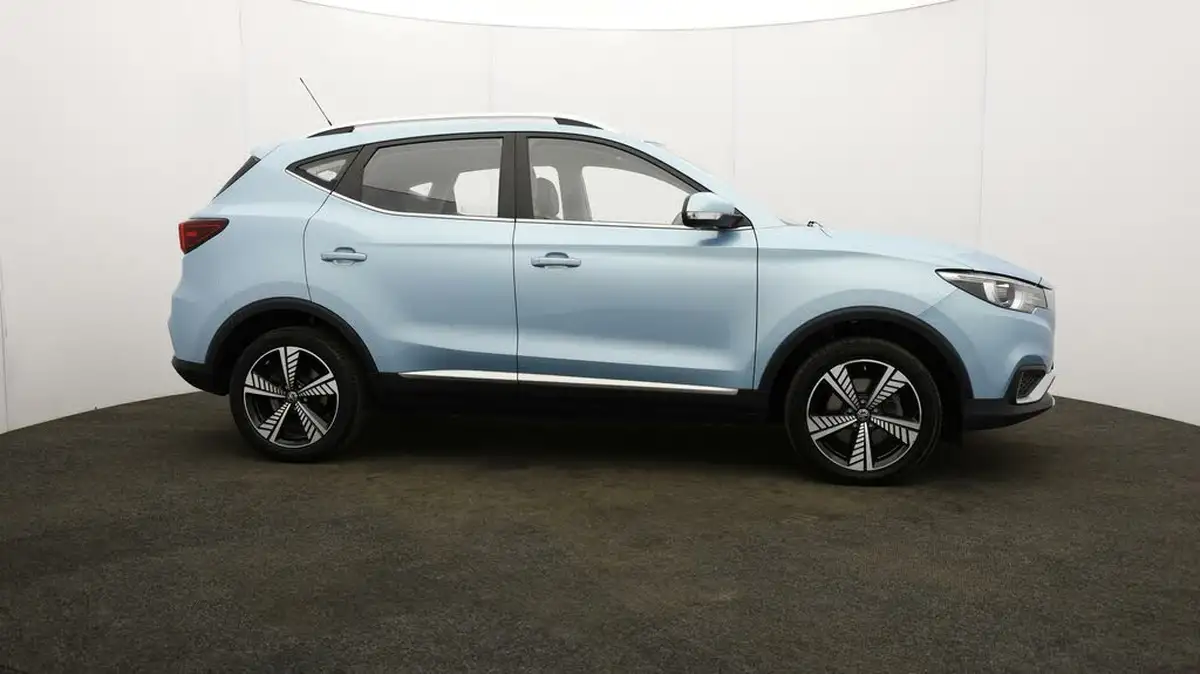2020-mg-zs-suv-e-exclusive-ev-big-43