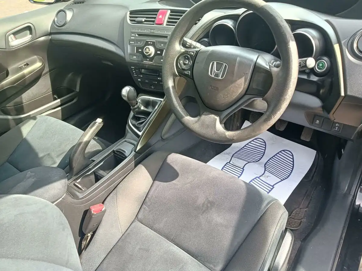 2012-honda-civic-14-se-big-18