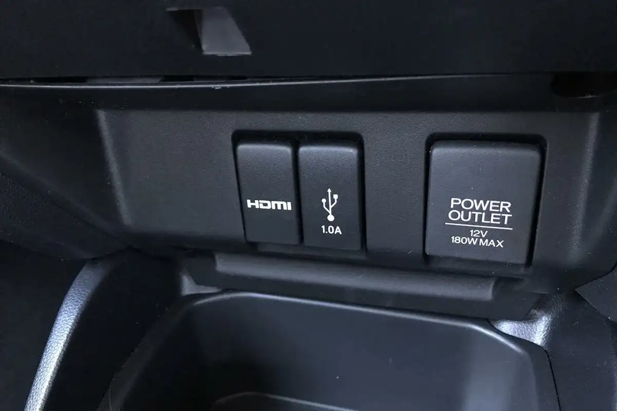 2018-honda-jazz-13-i-vtec-se-big-17