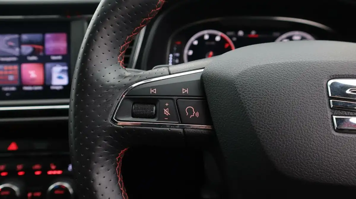 2019-seat-leon-15-tsi-evo-fr-black-edition-150ps-hatchback-dsg-big-25