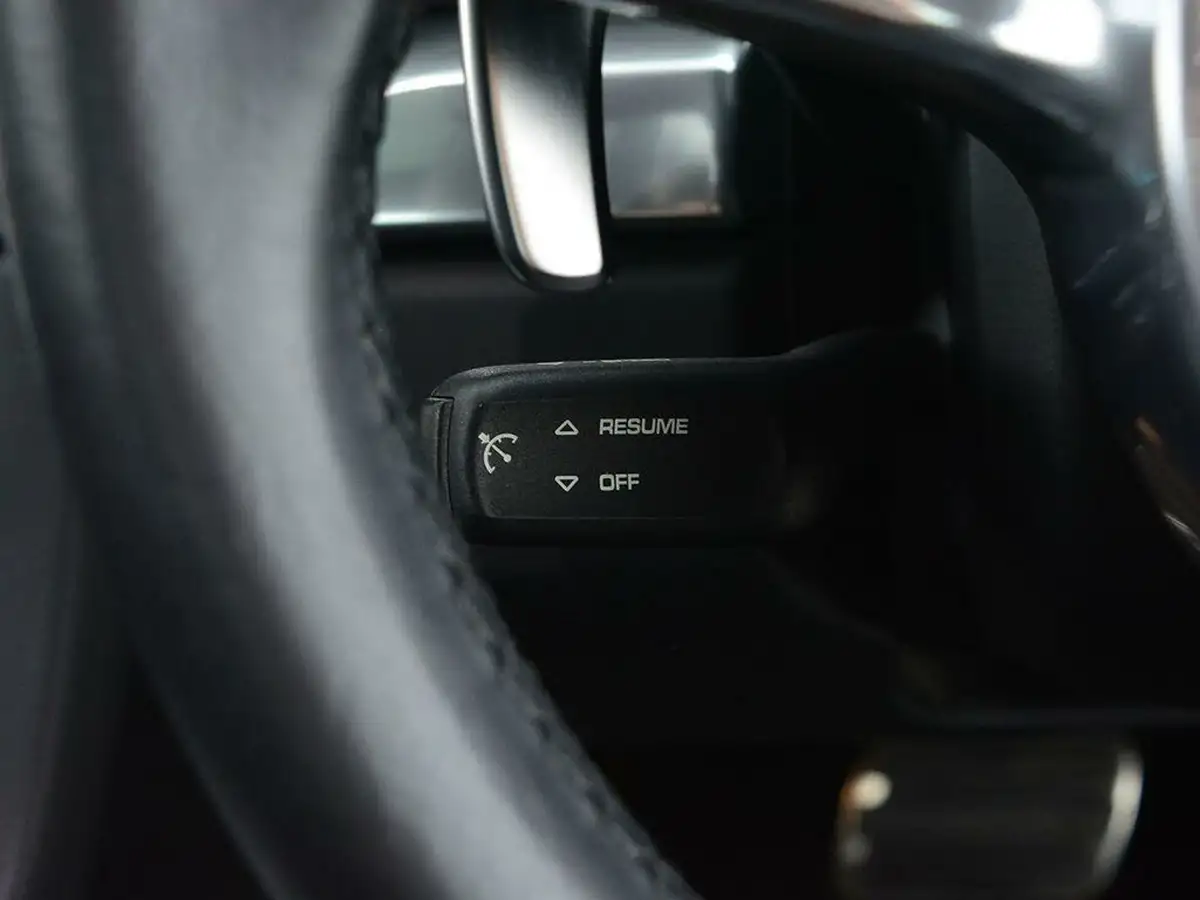 2013-porsche-911-34-carrera-coupe-pdk-big-20