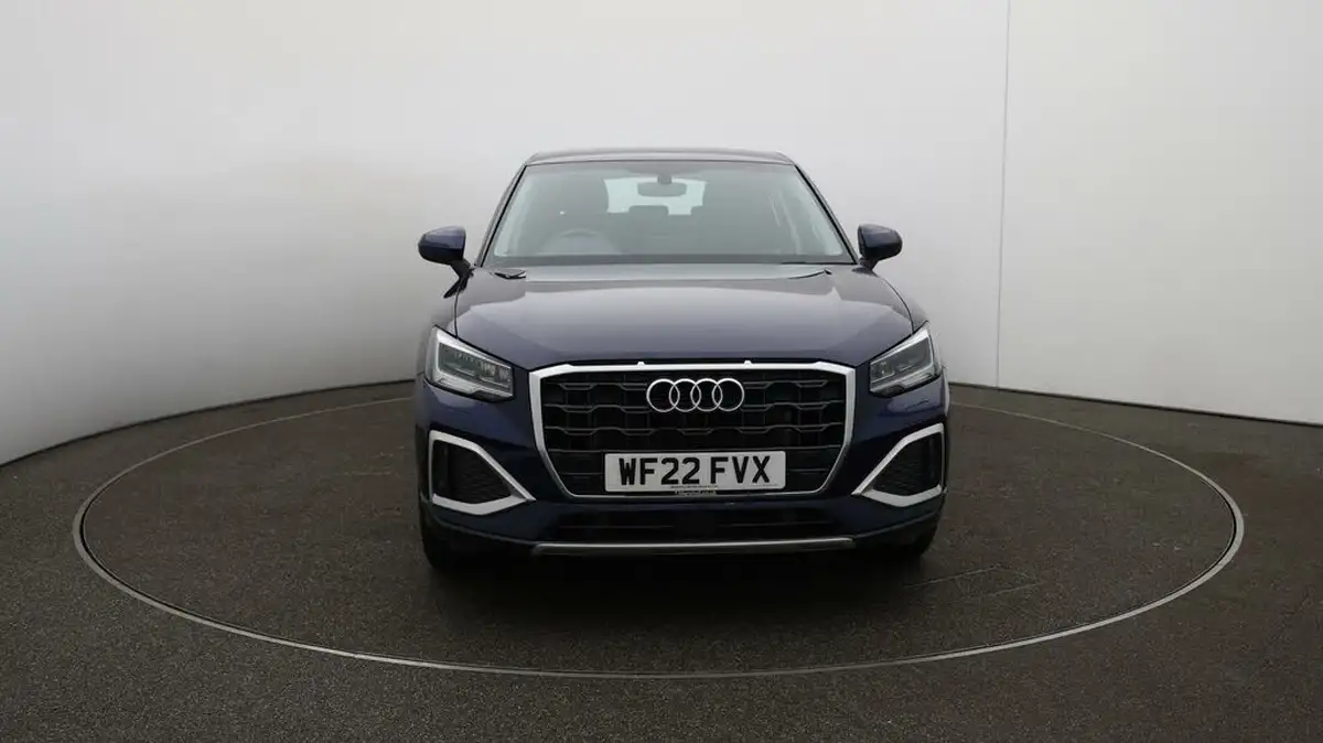 2022-audi-q2-10-30-tfsi-sport-big-2