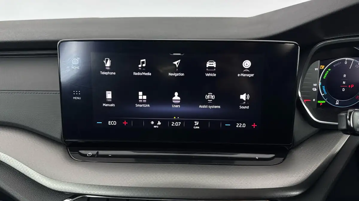 2022-skoda-octavia-14-tsi-se-technology-estate-big-16