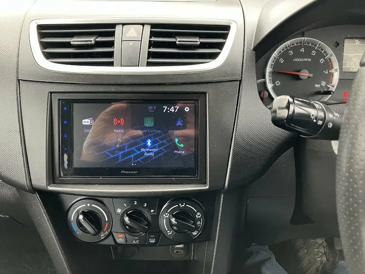 2017-suzuki-swift-12-sz-l-3d-big-12