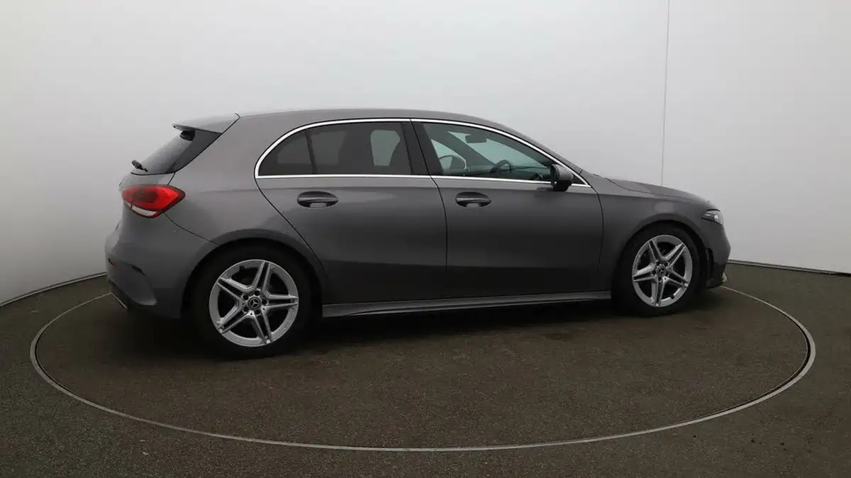 2019-mercedes-benz-a-class-13-a180-amg-line-hatchback-5d-big-42