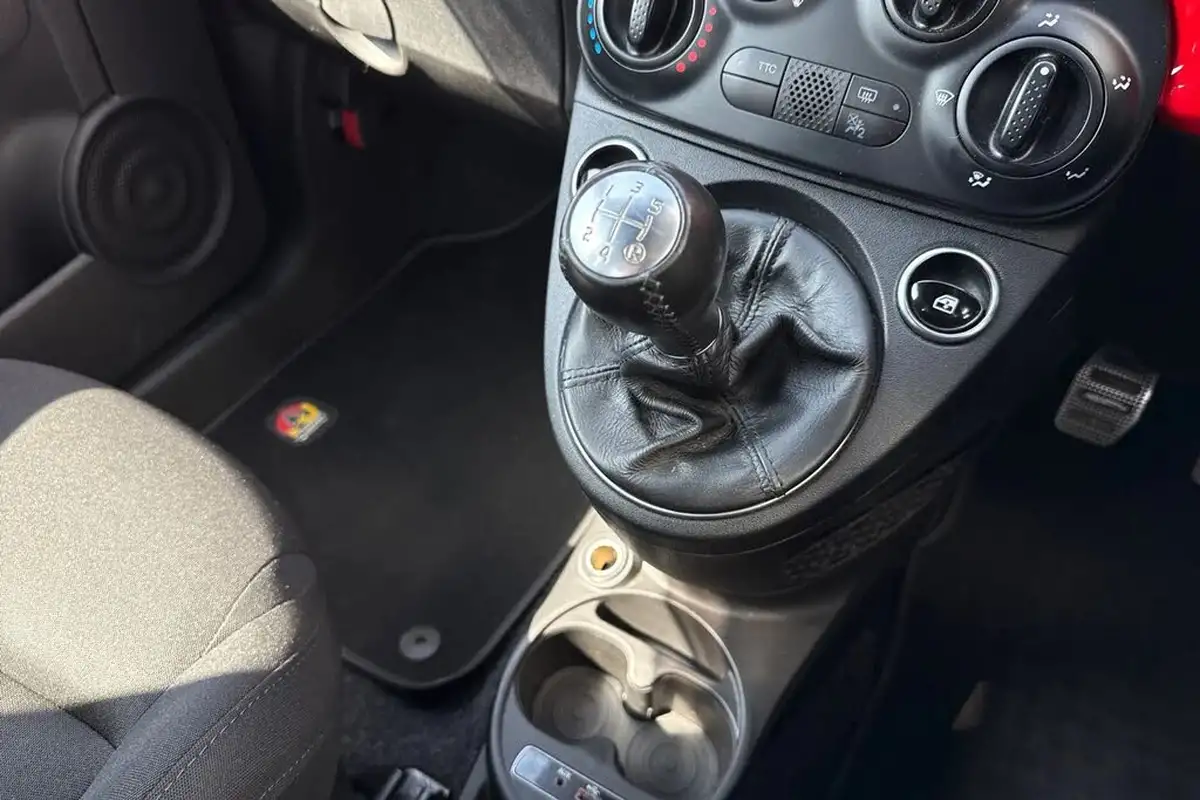2018-abarth-595-14-tjet-big-22
