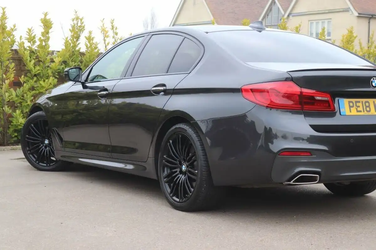 2018-bmw-5-series-20td-520d-m-sport-188bhp-ss-saloon-4d-big-17