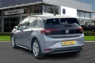 2021-volkswagen-id3-e-family-145ps-small-2