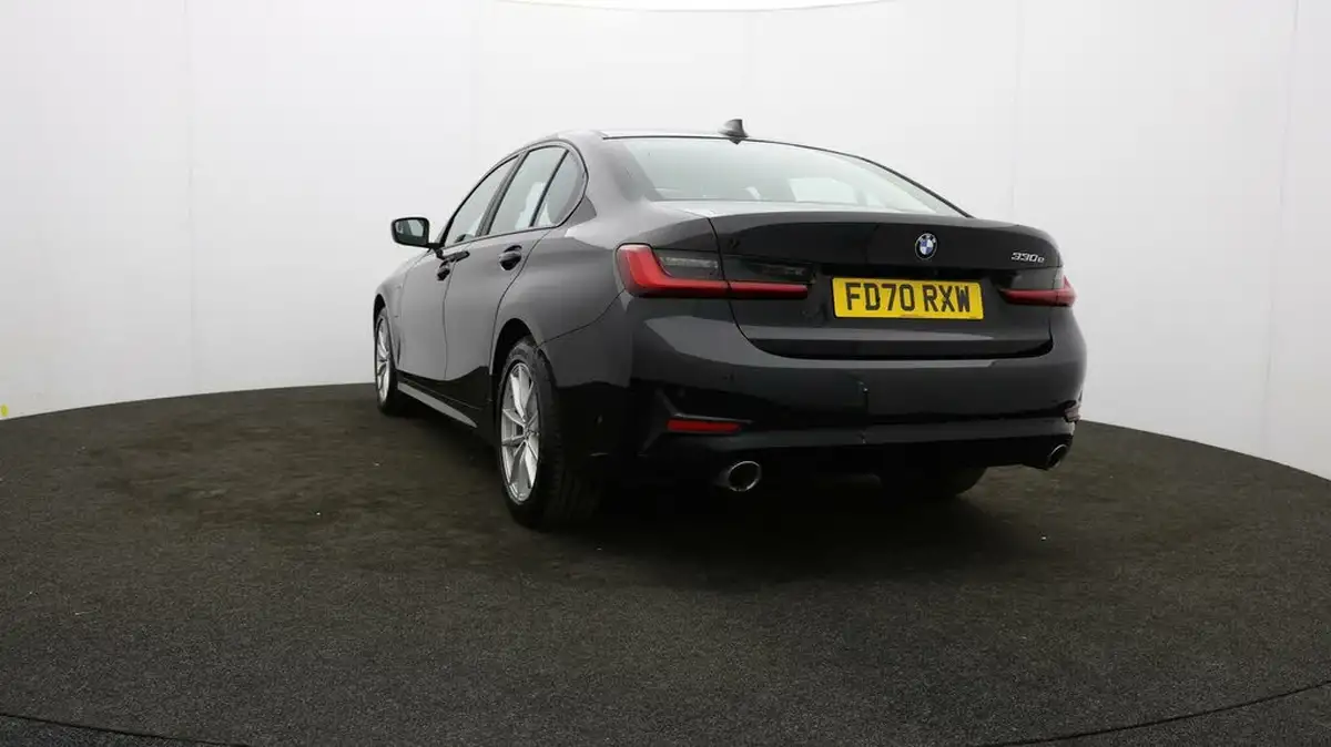 2020-bmw-3-series-20-330e-se-pro-saloon-4d-big-71