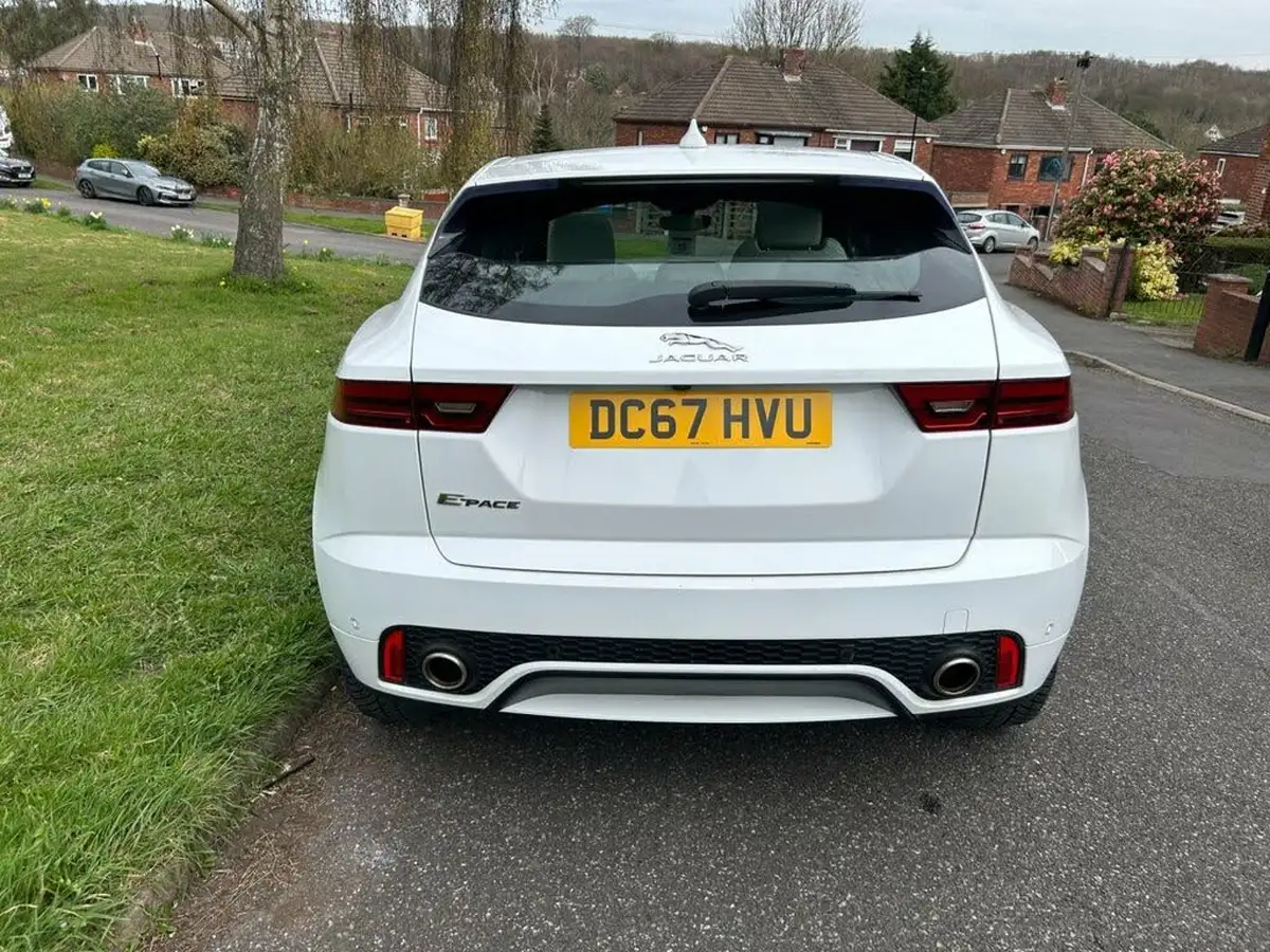 2018-jaguar-e-pace-20-i4d-r-dynamic-s-150ps-awd-ss-auto-big-4