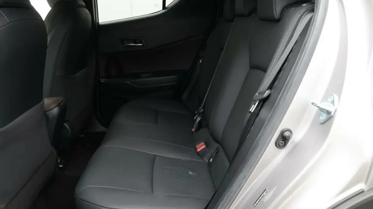 2019-toyota-c-hr-18-vvt-i-excel-big-16