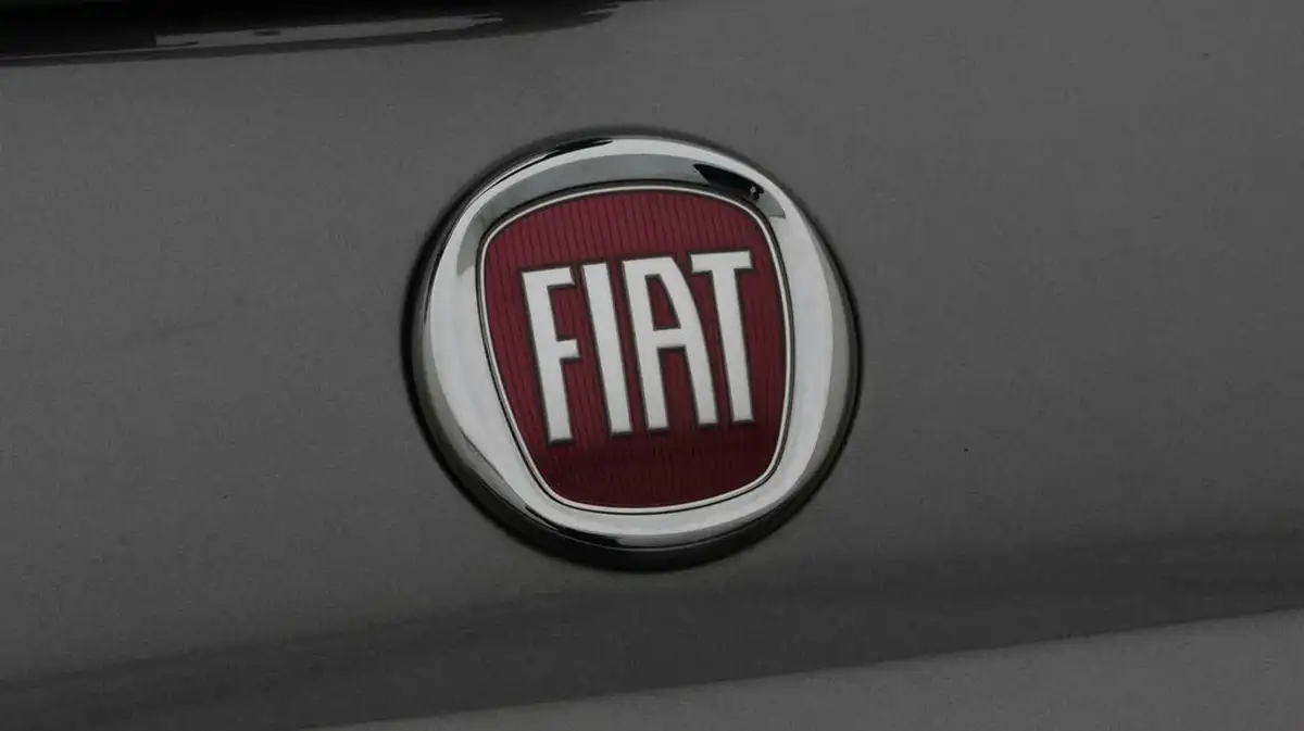 2022-fiat-500-10-dolcevita-big-22
