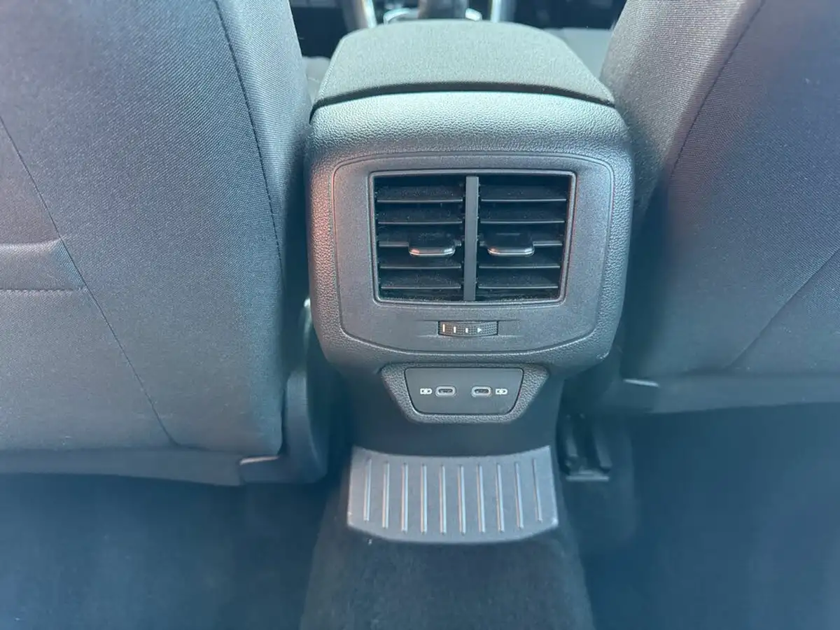 2023-volkswagen-t-roc-10-tsi-life-big-18