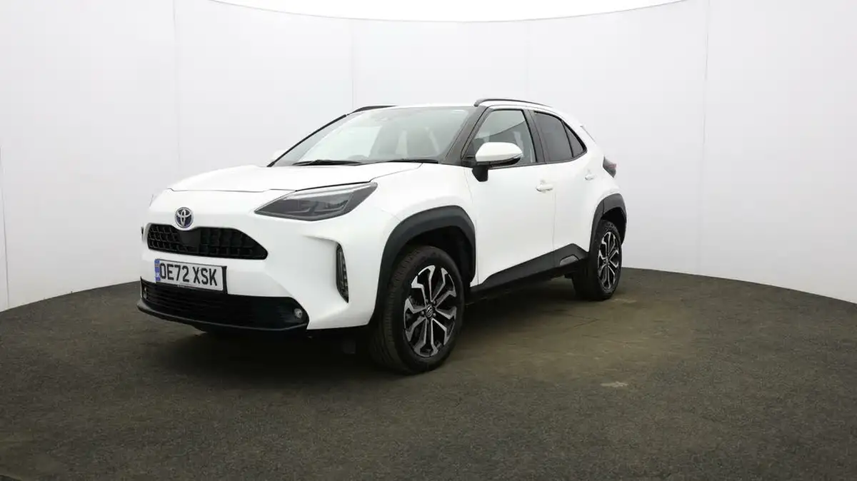 2022-toyota-yaris-cross-15-vvt-i-design-big-29