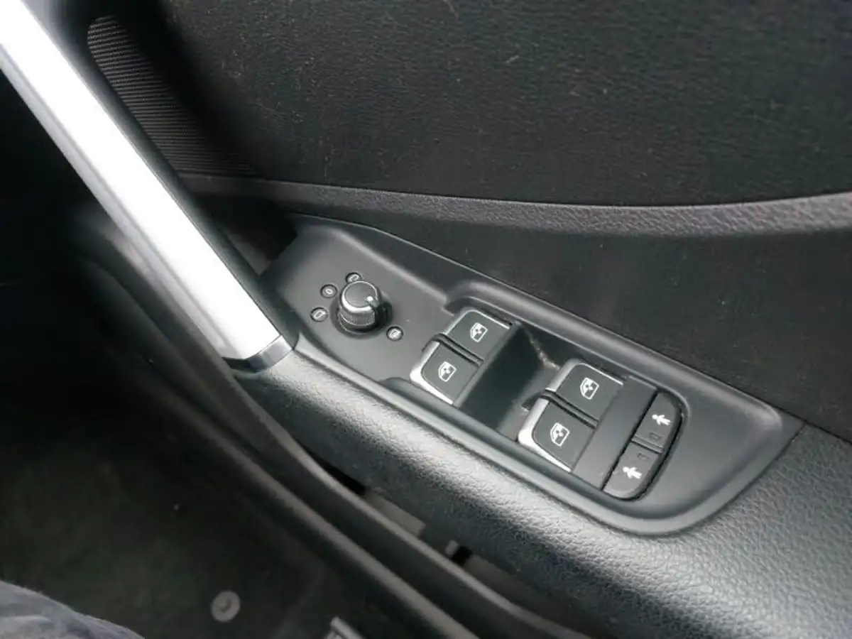 2019-audi-q2-16-30-tdi-s-line-big-18