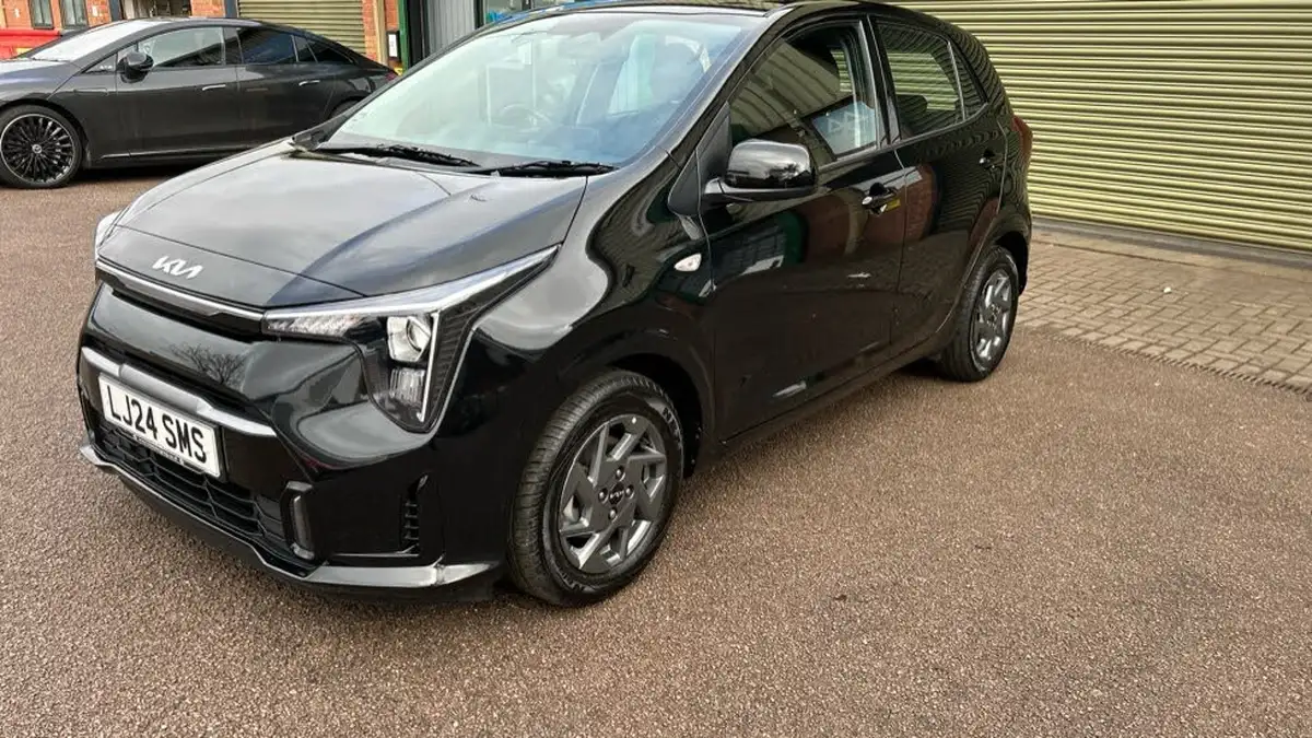 2024-kia-picanto-10-2-big-26