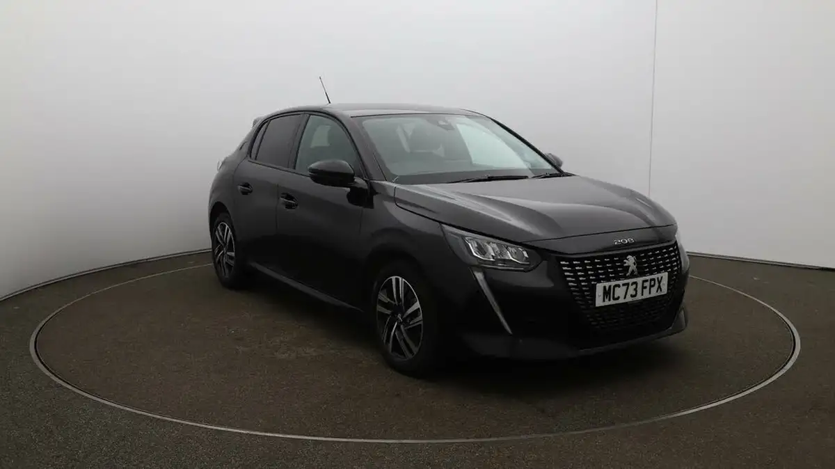 2023-peugeot-208-12-puretech-allure-premium-100ps-eat8-big-33