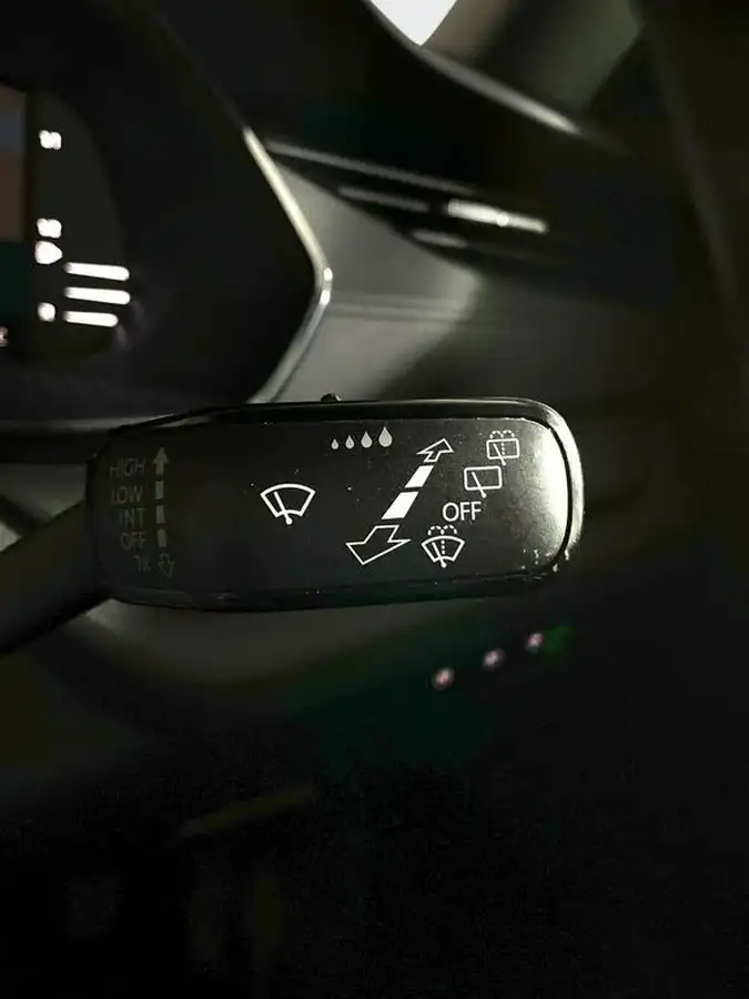 2020-skoda-octavia-15-tsi-se-technology-act-estate-big-10