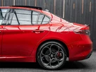2023-alfa-romeo-giulia-20-competizione-small-16