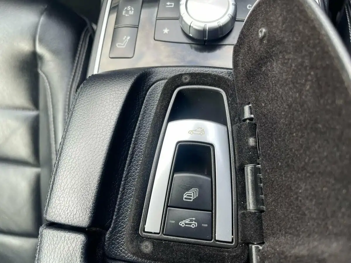 2013-mercedes-benz-e-class-21td-e250-cdi-amg-sport-cdi-cabriolet-2d-big-6