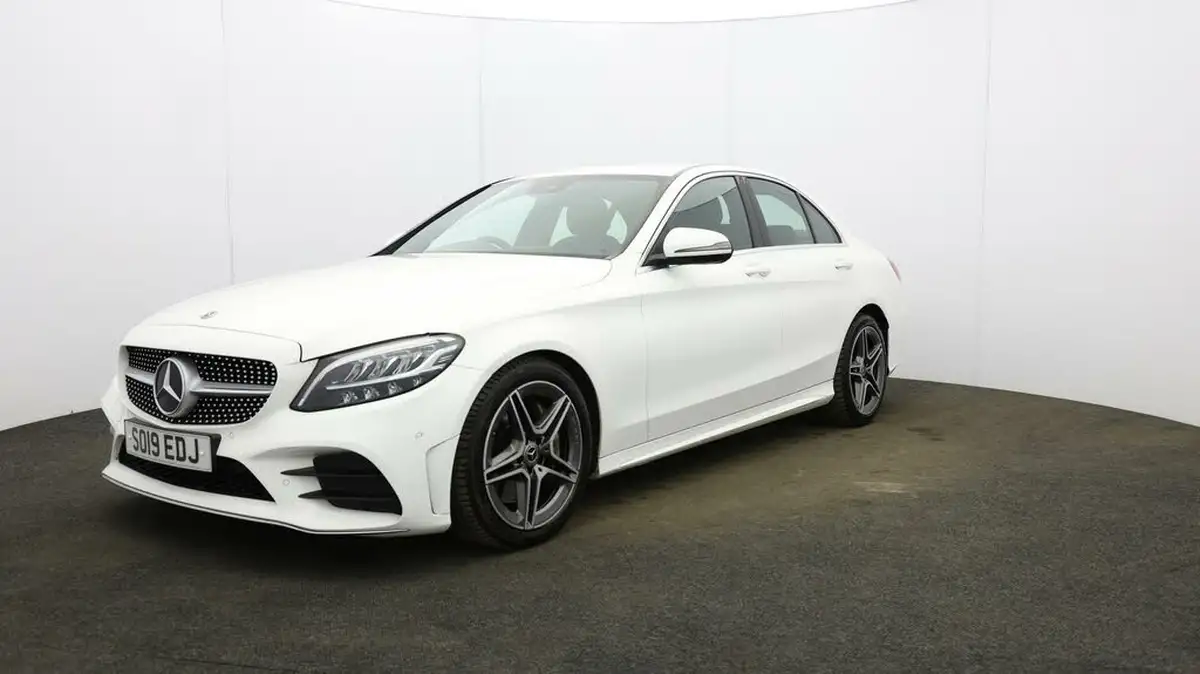 2019-mercedes-benz-c-class-20d-c300d-amg-line-245ps-ss-saloon-4d-big-2