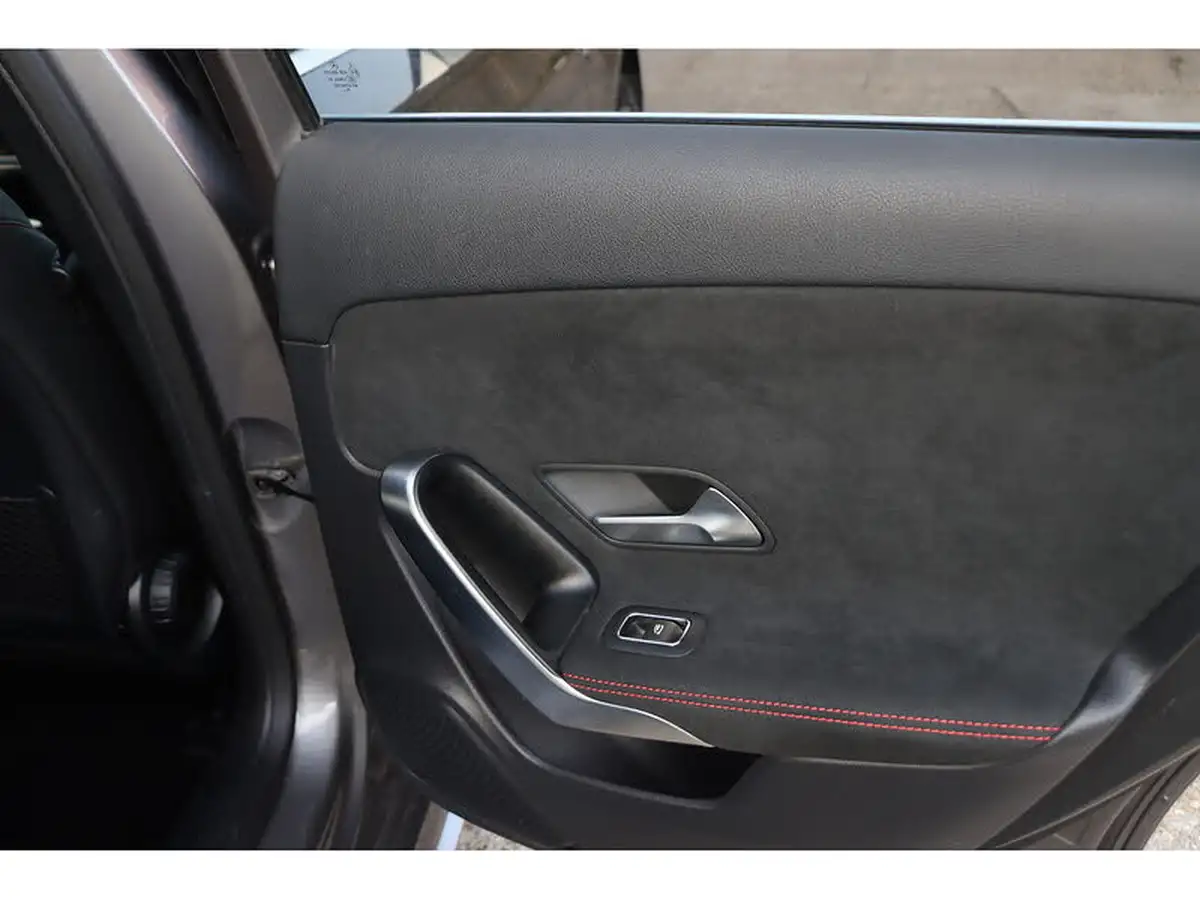 2021-mercedes-benz-a-class-13-a250e-amg-line-executive-saloon-4d-big-30