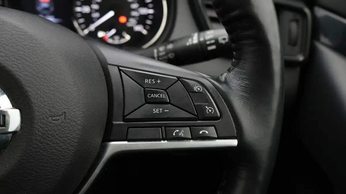 2020-nissan-x-trail-17dci-tekna-5-seat-big-25