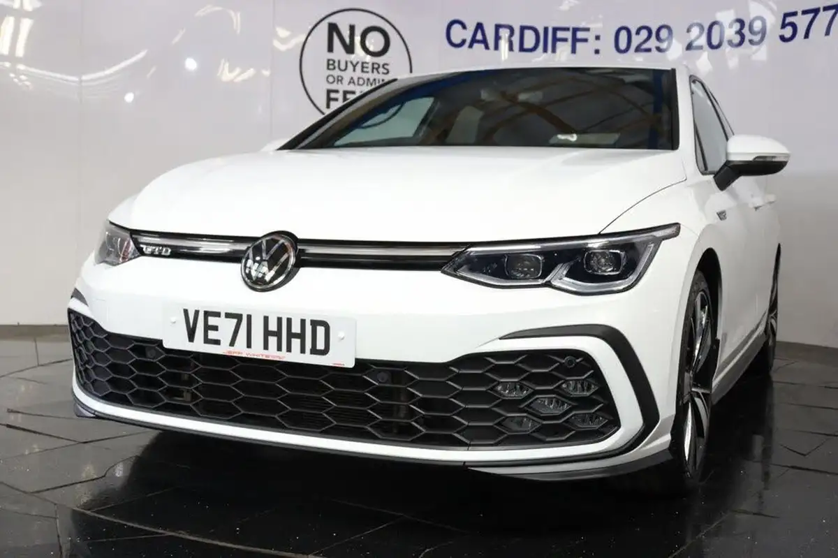 2021-volkswagen-golf-20tdi-gtd-big-11