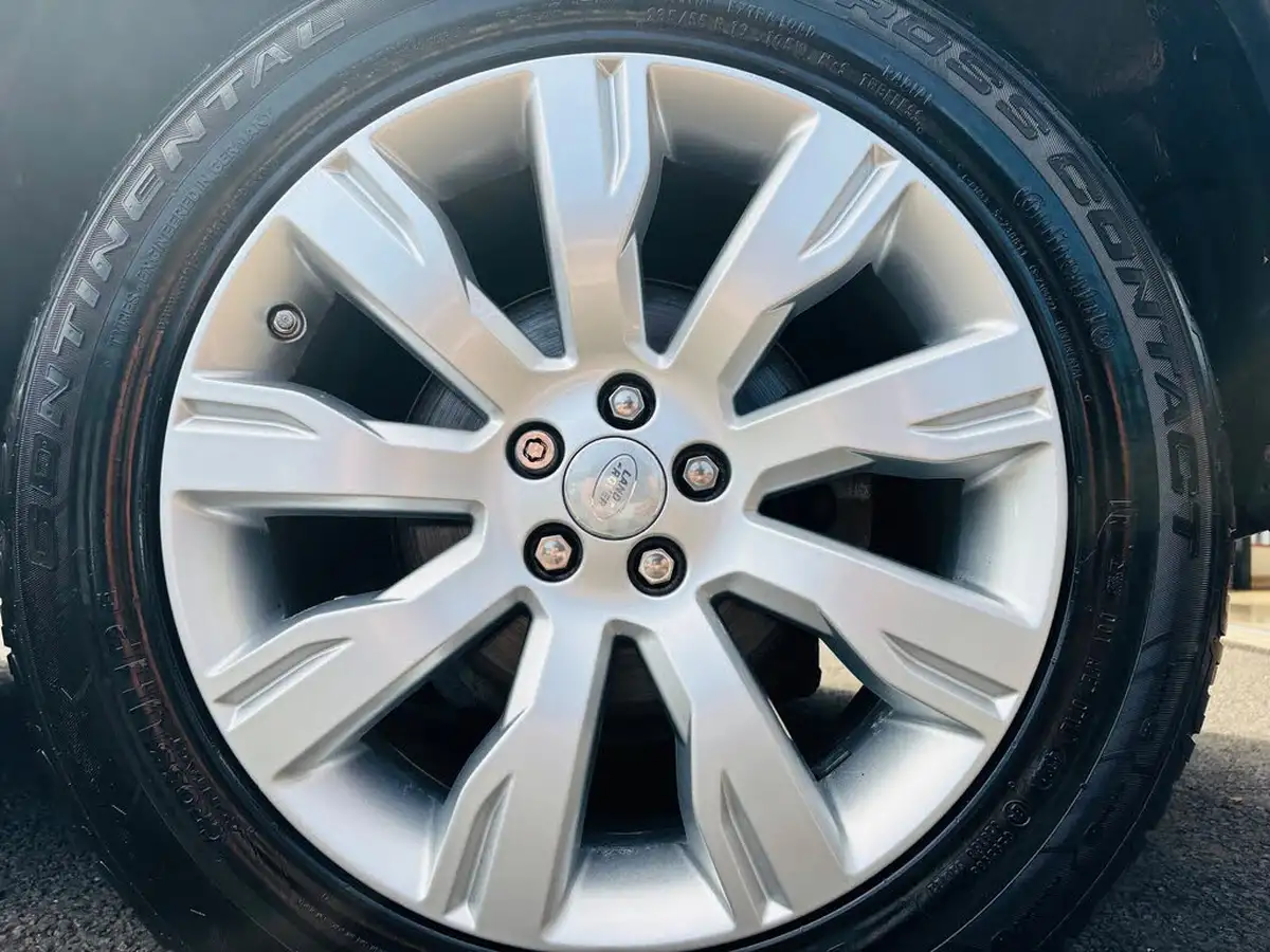 2015-land-rover-discovery-sport-22td-hse-luxury-auto-big-11