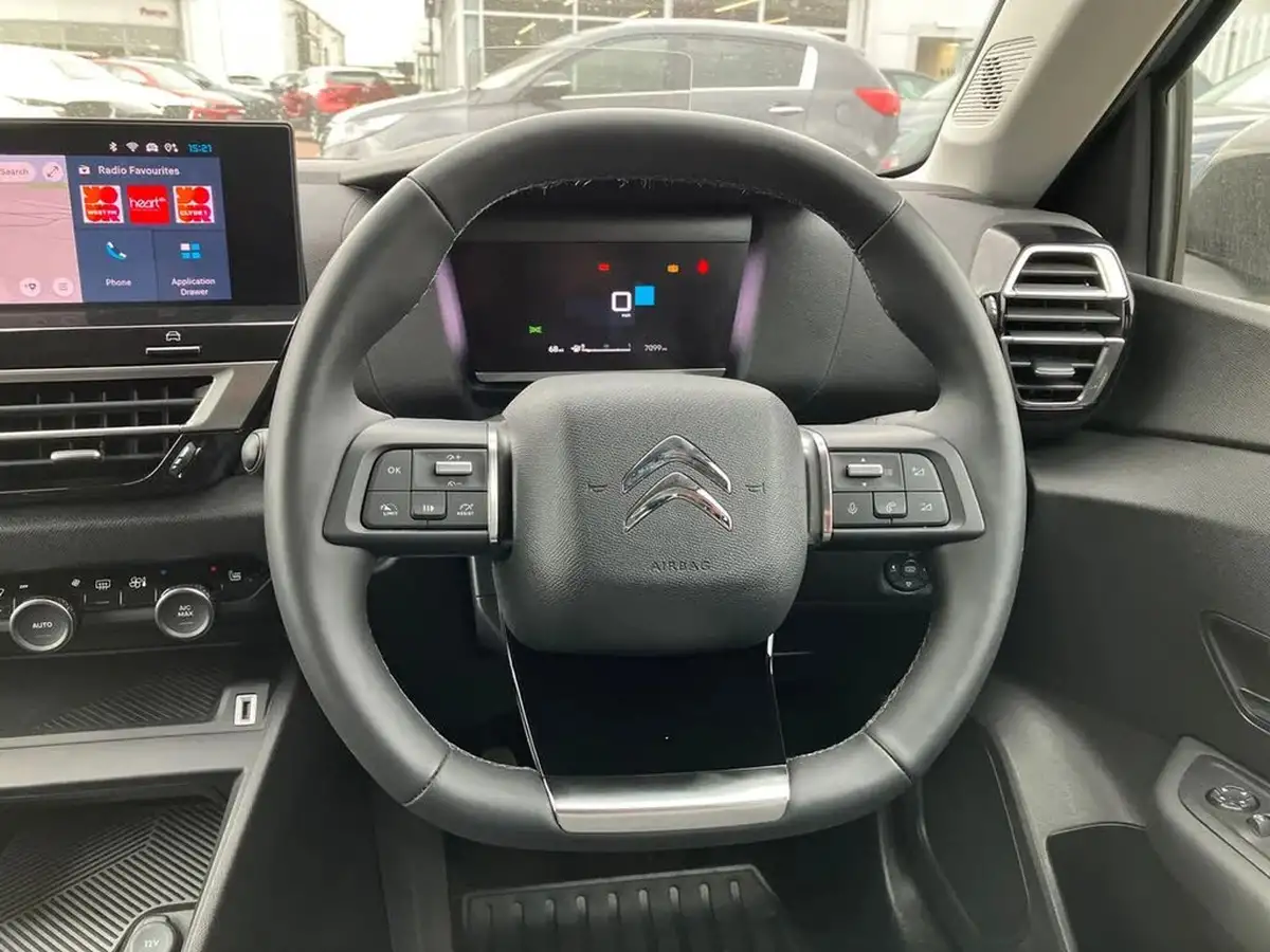 2023-citroen-c4-12-puretech-c-series-edition-big-16