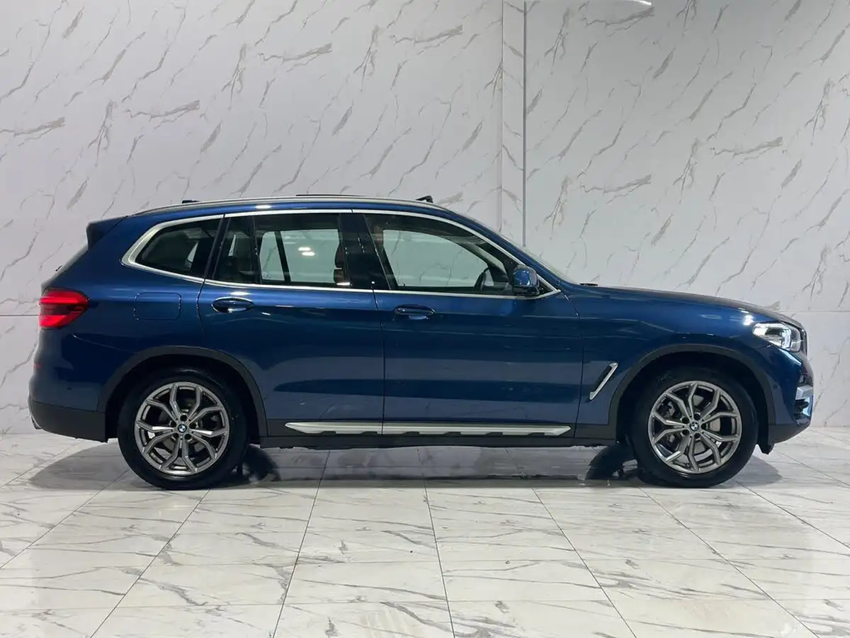 2021-bmw-x3-20-xdrive-30e-xline-big-2