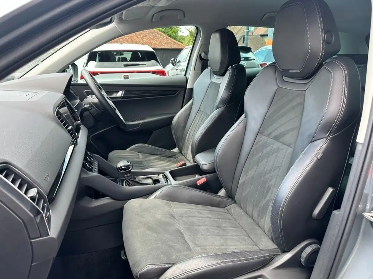 2020-skoda-karoq-15-tsi-se-l-dsg-big-32