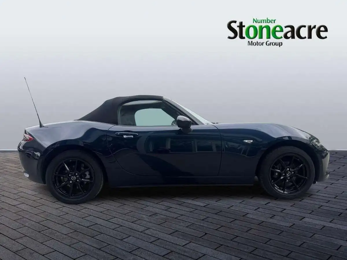 2022-mazda-mx-5-15-se-l-rf-big-6