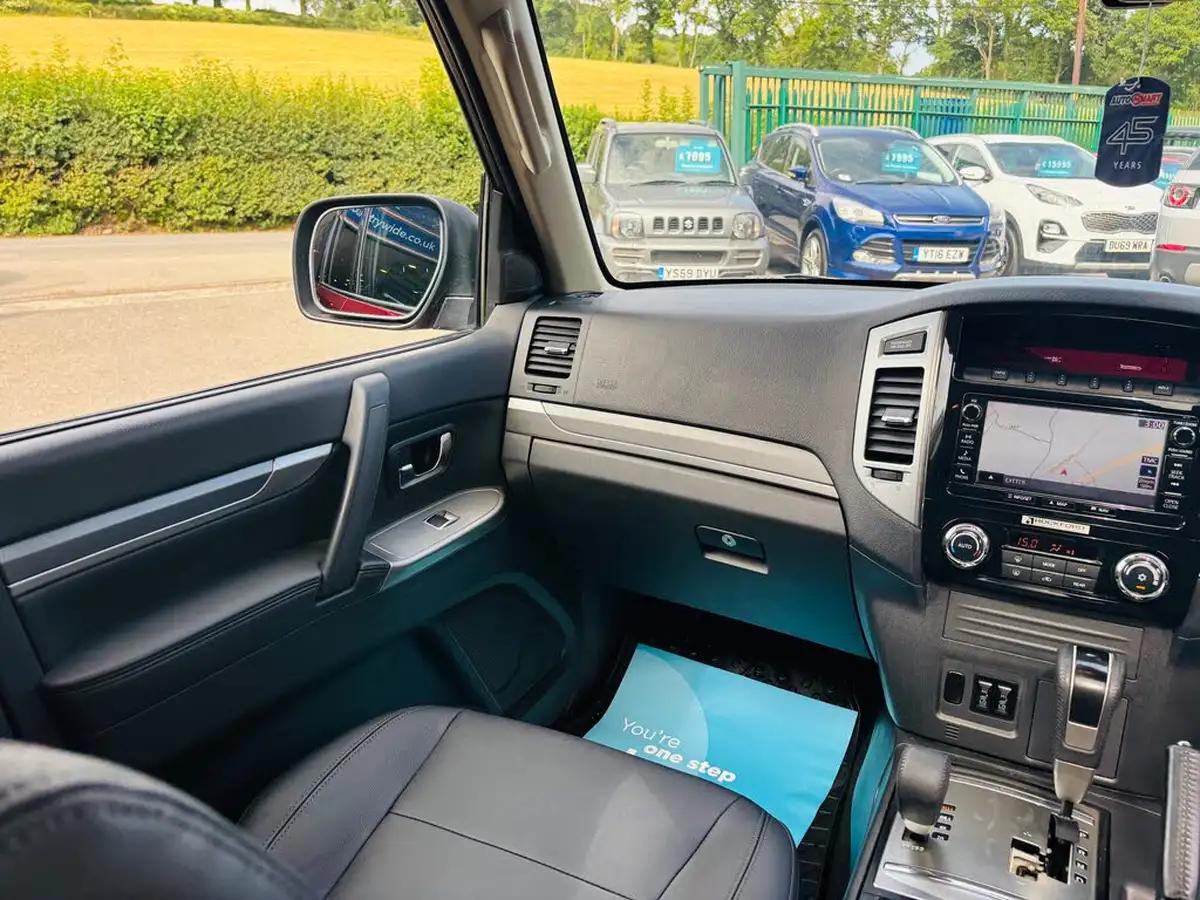2018-mitsubishi-shogun-32td-sg3-big-19