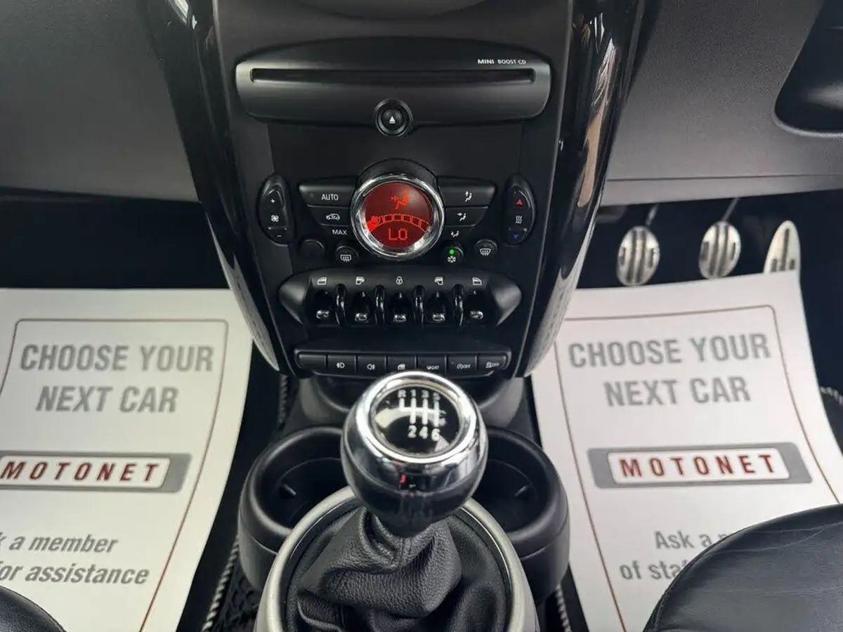 2011-mini-countryman-16-cooper-s-190bhp-all4-big-30