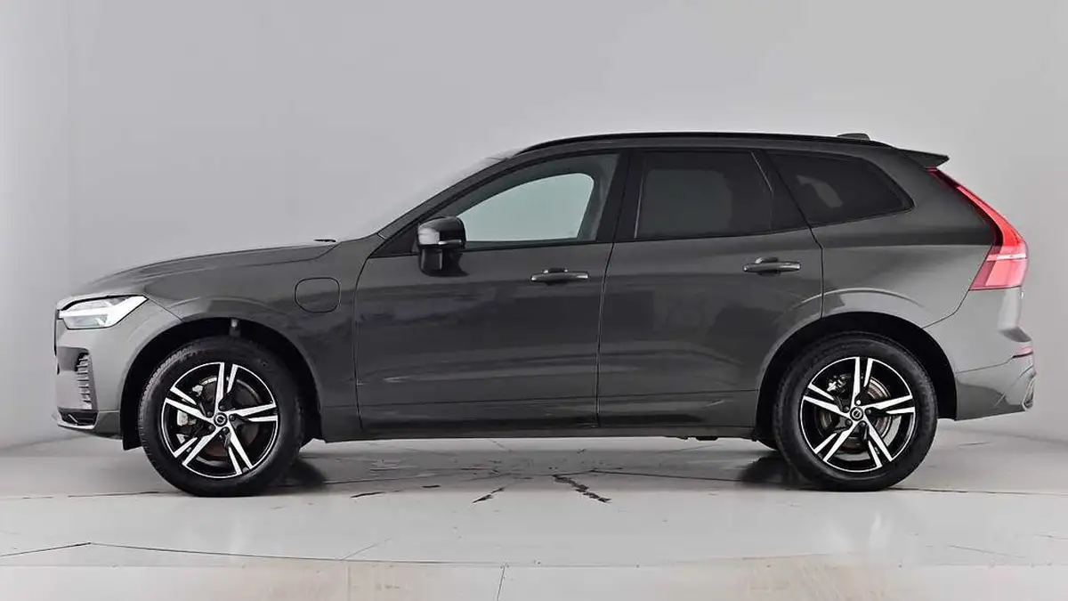 2022-volvo-xc60-20-t6-r-design-350bhp-plug-in-hybrid-big-6