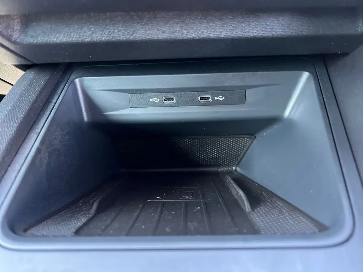 2023-seat-leon-10-etsi-evo-fr-sport-estate-big-23